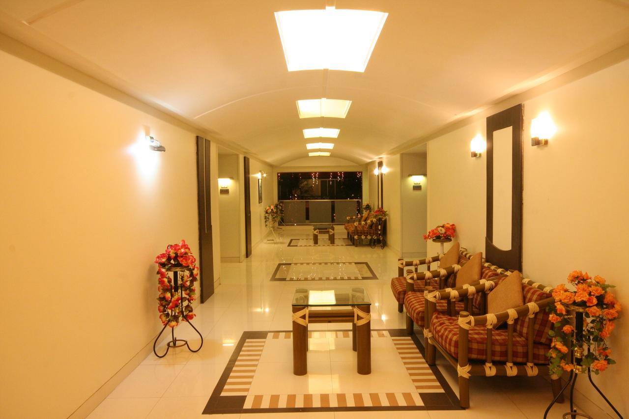 Hotel Miramar Daman Exterior photo